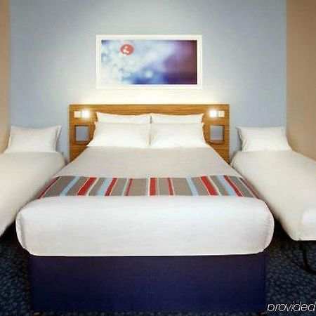 Travelodge Cameron Toll Hotel EDI Kültér fotó