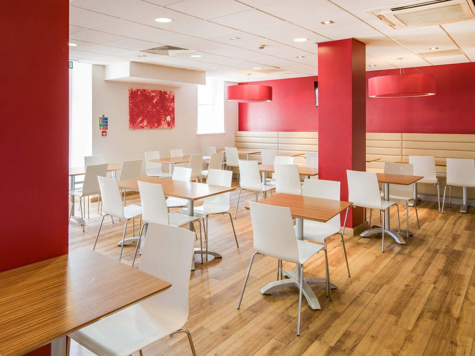 Travelodge Cameron Toll Hotel EDI Kültér fotó